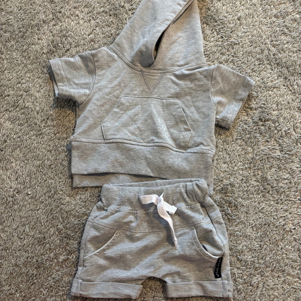 Little Bipsy 0-3 months grey set
